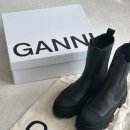 크리티 | GANNI 가니 | 블랙 스티치 크리티드 미드 첼시부츠 (aka.카프스킨 청키솔 첼시부츠) 37사이즈 후기