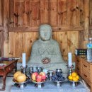 진주 용암사지 석조지장보살좌상 | 진주 묘엄사지 삼층석탑 · 진주 용암사지 승탑 · 진주 용암사지 석조지장보살좌상