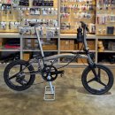 T라인 | 브롬톤 T라인 휠셋 업그레이드 후기: 세라믹 베어링 체감이 의외로 큽니다