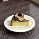 앞산 숲 속 동화나라 | 대구 앞산 대명동 카페 라떼 치즈케이크 소금빵 맛집 @플란트 앞산