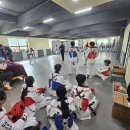 위풍당당 검무관 이미지