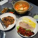 조산1길 | 서촌가브리살보쌈맛집 조선부뚜막족발보쌈
