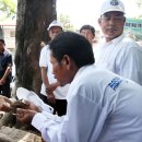 캄보디아의 늙은 정객 라나릿 왕자 : "야당에 투표하는 것은 무용한 일" 이미지