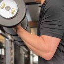 덤벨을들다 이미지