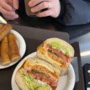 치킨플러스 파주문산점 | [파주 문산] 문산 카페 추천: 분위기 좋고, 샌드위치 맛있는 신상카페 레드도어 방문후기!