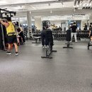 아인스 휘트니스 이미지