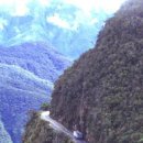 [볼리비아]매년 2~300명이 사고로 죽는 도로 이미지