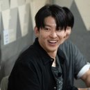 덱스인덱스 | 덱스 팔뚝이 왜 이렇게 커졌지? 잠적 한 달 만에 등장한 벌크업 근황 사진 정체
