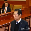 [아시아경제][포토][뉴시스][연합뉴스][뉴데일리][뉴스핌]../ 입장 밝히는 정청래 국회탄핵소추단장(2025.01.14)4) 이미지