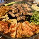 솥뚜껑윤이네 이미지