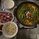 우정칼국수&보쌈 | 천안 신부동 재방문한 레트로 감성 안주 맛집 우정이발관