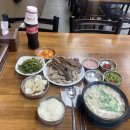 신장수왕족발돼지국밥 | 시장 맛집 '김가네매운족발돼지국밥' 다녀온 후기 - 푸근한 시장에서 만날 수 있는 족발 & 돼지국밥 맛집.