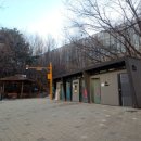 장지공원 화장실 이미지