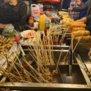 홍대입구역 8번 출구 앞 이미지