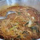 얼큰뼈해장국 이미지