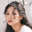 낮에뜨는달 이미지