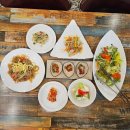 젓갈백반 맛집 논산 강경 수라궁. 밑반찬 으로 한정식 젓갈 듬뿍 이집 맛집 일쎄! 눈으로 먹고 맛으로...