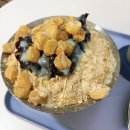 쿠운(KUUN) | 강남역 빙수 맛집 | 신논현역 카페 쿠운 kuun 눈꽃빙수와 휘낭시에 디저트 후기