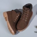 맑은 운동화 | 2030 데일리 운동화 비교 후기 속에서 발견한 진정한 발의 자유