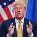 트럼프 새 무역협정에 따라 한국, 미국에 3,500억 달러 투자…관세율 15%로 인하 이번 거래에는 미국 에너지 제품 1000억 달러 이미지