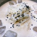 토마토김밥 이미지