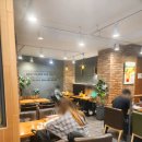 당곡역 1번 출구 | [당곡역 카페] 카공하기 좋은 '메가MGC커피 당곡역점' 방문 후기 (주차, 화장실 위치)