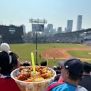 야구장외곽화장실 이미지