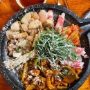 The 미웨이 부산시청본점 | [부산시청 찐맛집] 연산동 밥집/술집을 찾는다면 《대창인생》에서 양곱창 불 쇼까지 한 번에
