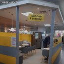 카페 앤 스니커즈