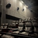 K.T.AN(케이티안) | 청주 지웰시티 CGV 리클라이너 2관 D열 시야 후기 | 어쩔수가없다 관람
