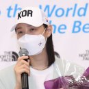 “뭐 해줬다고 ‘文에 감사’ 강요하나” 김연경 팬들 배구協에 항의 쇄도 외 1 이미지