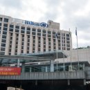 과일사탕1015 | 그랜드 힐튼 서울 - 슈페리어 트윈룸 (셔틀버스, 알파인 델리, 조식 뷔페)