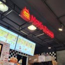 맘스터치(율하광장점) | 맘스터치 대구맛집 휠렛버거 맛있는 치킨버거