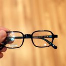 리:본 안경 이미지