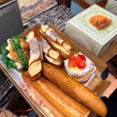 휴샌드위치 | 성심당 DCC점 새해부터 줄 선 후기 +딸기시루막내, 샌드위치