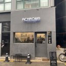 ACHROMA COFFEE BAR | [마포구/상수] 아크로마커피바(ACHROMA) : 무채색 인테리어가 매력적인 상수동카페