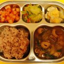 1월22일-수수밥,안매운부대찌개,달걀장조림,부추양배추무침,깍두기를 먹었어요^^ 이미지