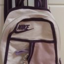 정말 귀엽고 유니크한 나이키 백팩 ㅠㅠ 간지 학교가방이에여..(3만원) 이미지