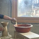 청자물레체험(주간) | [경주 자유여행] 경주 도자기공방, 도자기 물레체험 실내데이트 '세인도예연구소'