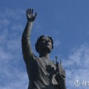 춘천 함기용 동상 강원일보