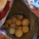 오징어땅콩 겉에만 먹는 여시들? GS25 천원 과자 '감자속감자' 이미지