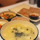 옹심이 칼국수 | 홍대 한식 맛집 옹미시 찐한 국물이 끝내주는 옹심이 칼국수 전병 후기