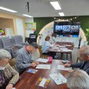 한컴말랑말랑행복케어 | 파주주간보호센터-[허수아비 그리고 단풍관(冠)]-한컴말랑말랑행복케어주야간보호센터