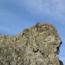 계룡산 천단과 머리봉(정도령바위) 이미지