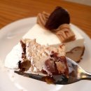 레이지모먼트 | 부산교대카페 레이지모먼트 커피스탠드｜온천천카페 벚꽃 시즌 디저트 맛집