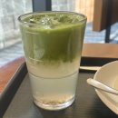 눈송이 | 스타벅스 신메뉴, &#39;코코말차&#39;, &#39;딸기 눈송이 케이크&#39; 솔직 후기