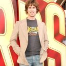 Jon Heder 2005 엠티비무비어워드 신인상 타신분 (사진 한장이예요) 이미지