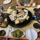 금왕 솥뚜껑 부대찌개 삼겹살 이미지