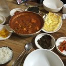 엄마네돼지찌개 이미지