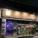 디스코케이크 | 홍대에서 늦은 밤 숨 쉬기 좋은 카페 — 디스코플래닛 방문기